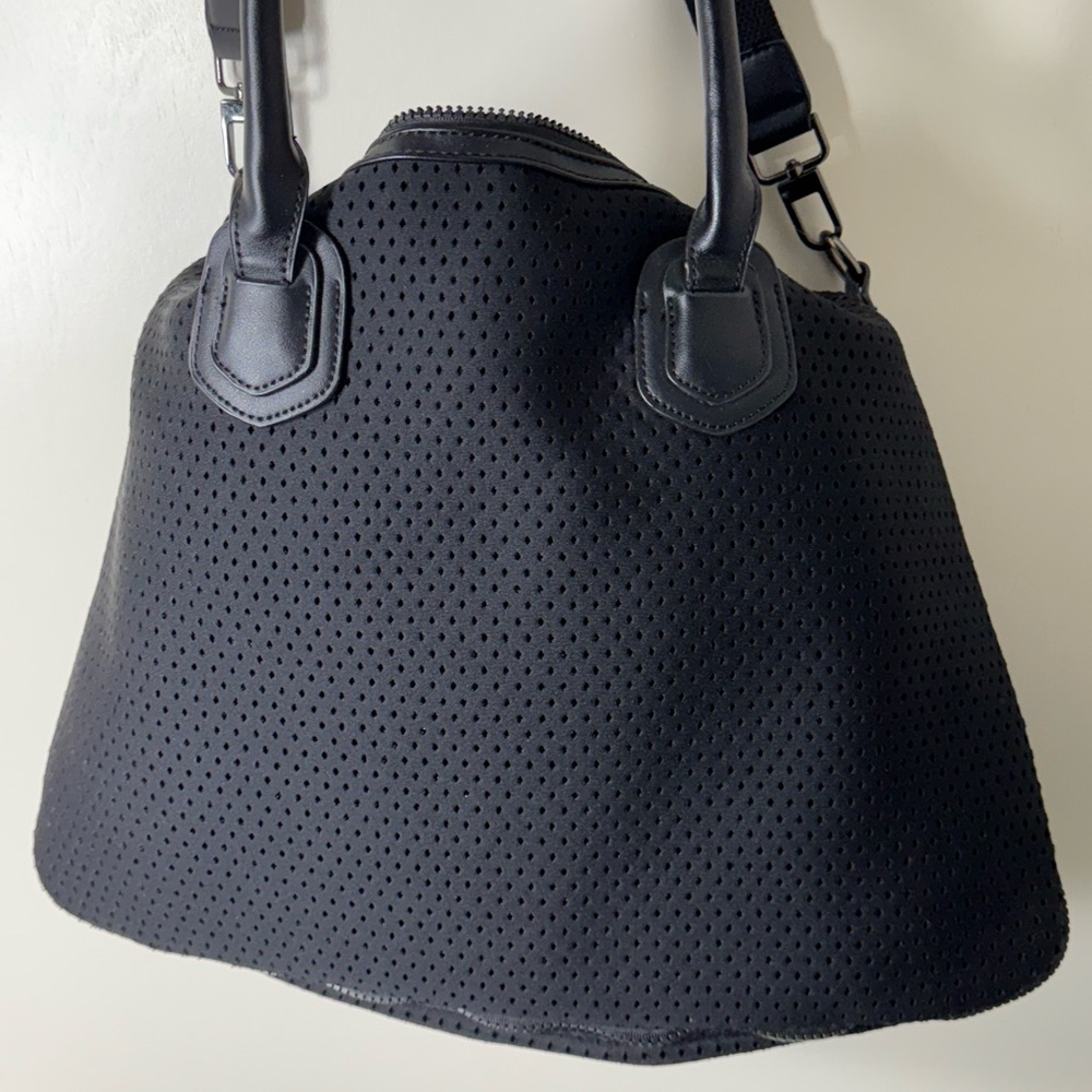 Sol and Selene Black Messenger Bag - Picture 8 of 13